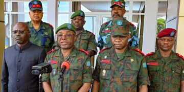 RDC mu Rujijo Rukomeye, FARDC Ishinja Abantu ba Hafi ya Perezida Tshisekedi Kuyobora Umutwe wa Mobondo Wishe Abasirikare