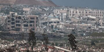 Intwaro nshya ya Israel mu ntambara yo muri Gaza, Imodoka za gisirikare zuzuyemo ibiturika zasenye ibice binini by’Umujyi wa Gaza