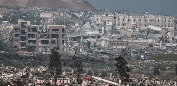 Intwaro nshya ya Israel mu ntambara yo muri Gaza, Imodoka za gisirikare zuzuyemo ibiturika zasenye ibice binini by’Umujyi wa Gaza