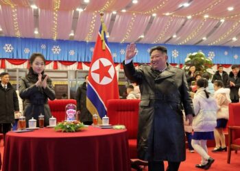 Kim Jong Un Yitabiriye Ibirori by’Ubunani, Ubuyobozi bwa Koreya ya Ruguru Butanga Ubutumwa Bukomeye ku Isi