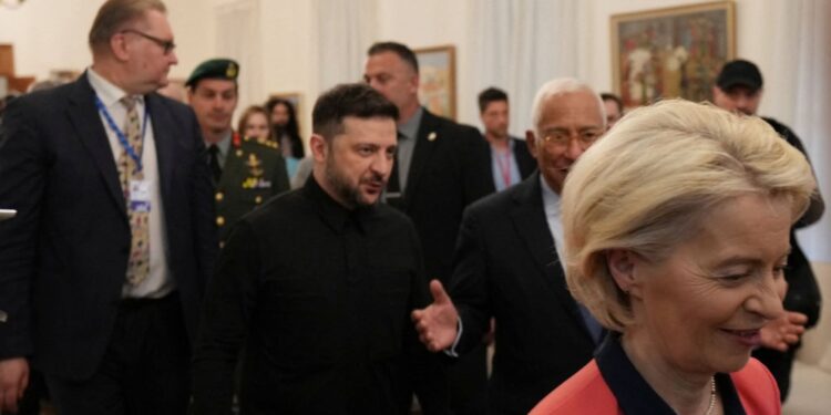 Ikiganiro Gikomeye Hagati ya Ukraine na Amerika ku Hazaza h’Amahoro