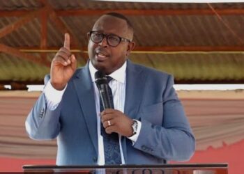 Idini n’Iperereza mu Gicucu cy’Intambara yo muri RDC, Amayobera Akomeje Kuvugwa kuri Pasiteri Mbayahaga n’Urwego rw’Abanyamulenge Bakorana na We