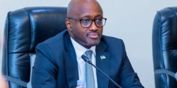 Minisitiri Nduhungirehe Yashinje Impuguke za Loni Kubogamira kuri FDLR