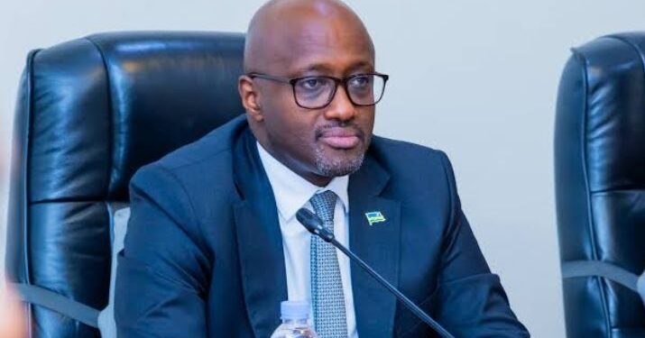 Minisitiri Nduhungirehe Yashinje Impuguke za Loni Kubogamira kuri FDLR