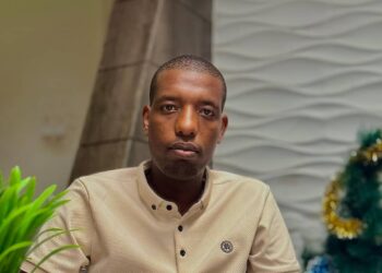 Oliver Rumenge Yasabye Abanye-Congo Gusigasira Umurage w’Intwari Yarwaniye Uburenganzira n’Umutekano w’Abaturage