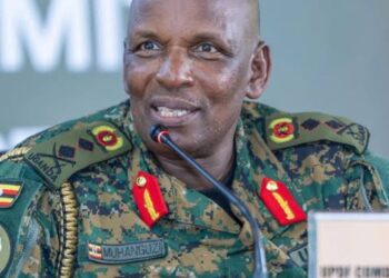 “RDC Ntikwiye Gucumbikira Abahungabanya Umutekano w’u Rwanda”-Gen Muhanguzi