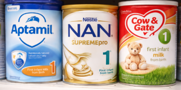 Hatangajwe Impamvu Amata y’Abana Ari Gukurwa ku Isoko ku Isi Hose