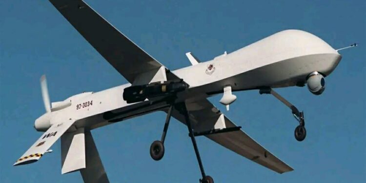 Drones Zongeye Kurasa mu Mihana, Abaturage Bahungira mu Bihuru