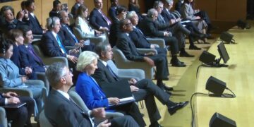 Perezida Kagame yitabiriye Inama Mpuzamahanga yiga ku Ngufu za Nikleyeri i Paris