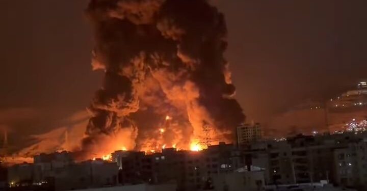 BREAKING NEWS: Ikigega Kinini cya Peteroli cya Tehran Cyafashwe n’Inkongi y’Umuriro