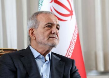 Perezida wa Irani Yasabye Imbabazi Ibihugu Bituranyi mu Gihe Ibitero bya Amerika na Israel Bikomeje