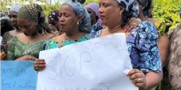 Abagore b’Abanyamulenge batuye muri Kenya bakoze imyigaragambyo i Nairobi basaba amahanga guhagarika ihohoterwa rikorerwa Abanyamulenge