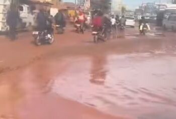 Imvura Yateje Imyuzure i Nateete i Kampala