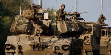 Igisirikare cya Israel Cyemeje Gukomeza Ibikorwa muri Irani na Libani Nubwo Hari Ibiganiro by’Amahoro