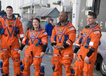 Ikiremwamuntu mu Rugendo rwo Kwagura Imipaka y’Isanzure