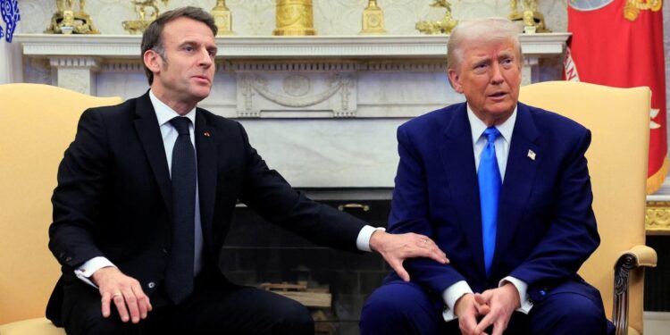 Perezida Trump Yibasiye mugenzi we Macron mu Magambo Akakaye, Anongeraho ko Azakubitwa n’Umugore