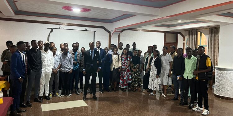 Bukavu: Intsinzi Ikomeye ya Ntungababyeyi Mu Matora, Ariko Igice cy’Abanyeshuri Gisiga Ibimenyetso by’Amakimbirane