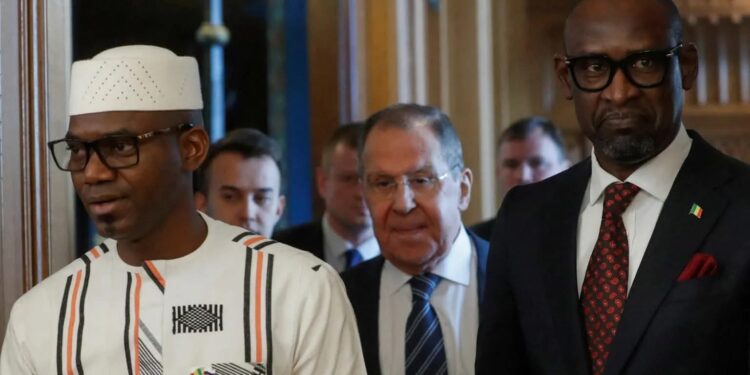 Mali mu Mvururu Zikomeye: Minisitiri w’Ingabo Sadio Camara Yishwe n’Igitero cy’Umwiyahuzi, Umutekano Urushaho Kuzamba