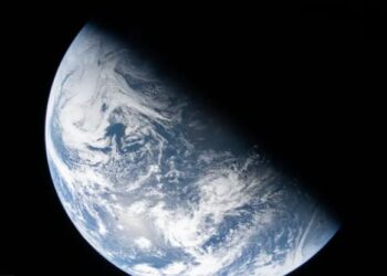 Ifoto y’igitangaza y’Isi yafatiwe mu kirere ishimangira intambwe nshya mu bushakashatsi bw’ikirere