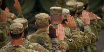 Amerika: Impinduka mu Gisirikare Zikomeje Guteza Impaka Zikomeye