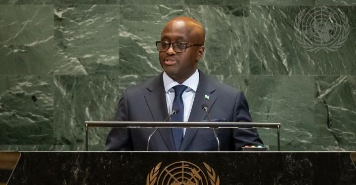 Minisitiri Nduhungirehe Yizeje Abaturage Amahoro n’Ubwirinzi Bukomeye mu Gihe Hari Impaka ku Mutekano w’Akarere