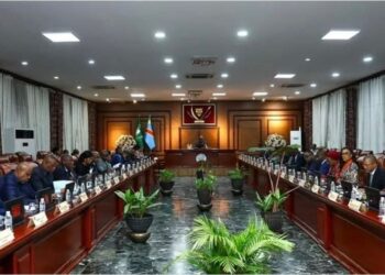I Kinshasa mu Mwuka wa Politiki Ikomeye Nyuma y’Amagambo Akomeye ya José Mbumba kuri Kabund