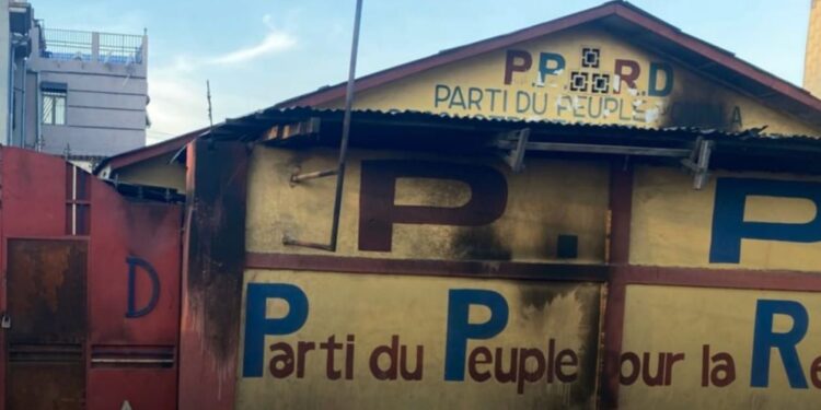 Impuruza muri Congo: Gutwikwa kw’ibiro bya PPRD byagaragaje umwuka mubi mu mibanire ya politiki