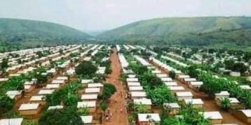 Amarira n’Uburakari Mu Nkambi ya Nyenkanda: Impunzi z’Abanyekongo Zirashinja Abakozi b’u Burundi Kunyereza Imfashanyo, Polisi Ikarasa Mu Bigaragambyaga