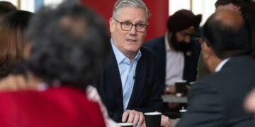U Bwongereza mu Mvururu za Politiki: Keir Starmer Ari Guhatirizwa Kwegura Mu Gihe Igihugu Gihanganye n’Ibibazo Bikomeye