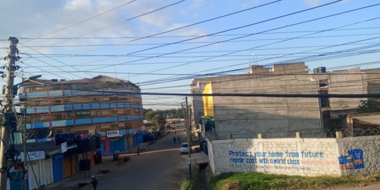 BREAKING NEWS: Kenya Mu Mvururu Nyuma y’Amasezerano ya Ebola na Amerika – Polisi Yifashishije Tear Gas, Ubucuruzi Burahagarara i Nanyuki