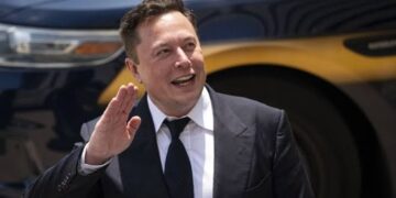 Elon Musk Ageze ku Mutungo wa Tiliyari Imwe y’Amadolari: Dore Uko Yubatse Ubwami bw’Ikoranabuhanga Bukomeje Guhindura Isi