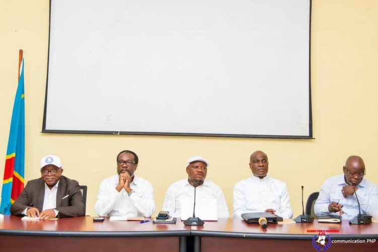 Politiki ya RDC Yinjiye mu Cyiciro Gishya: Abatavuga Rumwe na Leta Basubitse Imyigaragambyo Nyuma y’Itangazo rya Perezida Tshisekedi