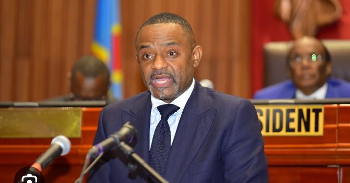 Senateri Salomon Yaburiye Afurika ku “Ihirikwa ry’Itegeko Nshinga muri RDC”, Avuga ko Guhindura Itegeko Nshinga byakururira Iki gihugu Ihungabana Rikomeye
