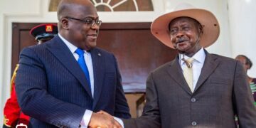 Message spécial de Tshisekedi transmis au président Museveni : Que cherche réellement Kinshasa en Ouganda ?