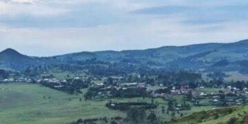 Amateka mu Minembwe: Ibihumbi Byitabiriye Igiterane cya Apostle Alice, Ubutumwa bw’Ihumure n’Icyizere Bukora ku Mitima ya Benshi