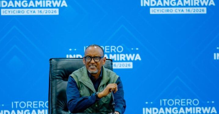 Perezida Kagame Yasabye Urubyiruko Kurangwa n’Imyitwarire Myiza no Kurinda Agaciro k’Igihugu: Amagambo Ye Yongeye Gukurara Impaka ku Mateka, Ubwenegihugu n’Uburenganzira bw’Abanyekongo Bose