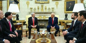 Ibyo Utamenye ku Myitwarire ya Netanyahu muri White House Yavugishije Benshi; Dore Impamvu Yateje Impaka n’Icyo Bisobanura