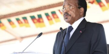 Ni Iki Kibera i Yaoundé? Perezida Biya Umaze Igihe Atagaragara, Ariko Ubutegetsi Bwe Bukomeje Gukora Impinduka Zikomeye mu Gisirikare