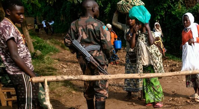 Kivu y’Epfo: Abaturage Bataka Akababaro ko Kwishyuzwa ku Mabariyeri ya Wazalendo, Ubucuruzi n’Ingendo Bigeze mu Marembera