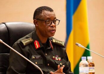 Gen. Kabarebe Yahishuye Uruhare rwa Perezida Kagame mu Kumenyekanisha Tshisekedi ku Isi