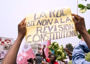 Impuruza i Kinshasa: Imiryango 64 ya Sosiyete Sivile Yaburiye Tshisekedi ku Mpinduka z’Itegeko Nshinga