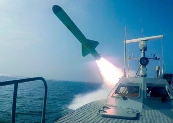 Iran Yarahiriye Kwihorera kuri Amerika Nyuma y’Igitero ku Kirwa cya Larak