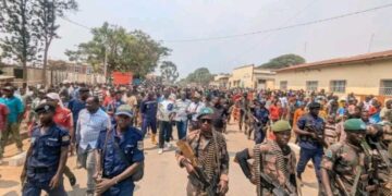 I Uvira Byakaze: Wazalendo basabye abaturage kugumuka kuri FARDC nyuma y’uko ifunze umwe mu bakomando babo