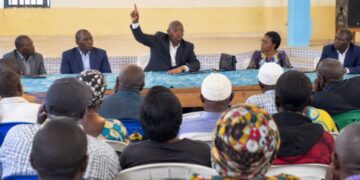Umunyamulenge ukora muri Leta y’i Kinshasa wihanganishije Abapfurero, ariko ntiyavuga Jenoside yakorewe Abanyamulenge ntiyanavuga inka zabo zimaze kunyagwa