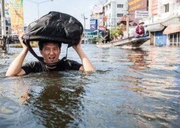 Bangkok mu Bihe Bikomeye by’Umwuzure: Abaturage Bamaze Iminsi Ine Bahanganye na Wo