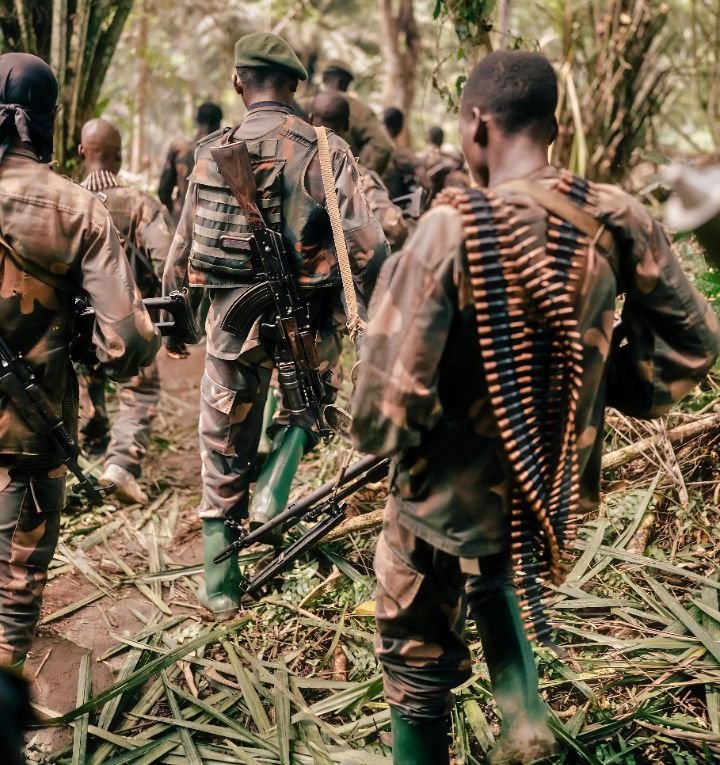 Minembwe: Abacanshuro Benshi ba Colombia Bakoreraga Erik Prince Biciwe mu Mirwano — Menya Ibyabaye