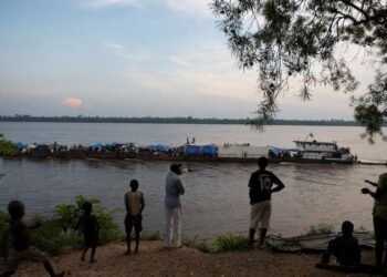 Amato Abiri Yagonganiye ku Ruzi rwa Congo: Ibyabaye Byasize Abagenzi Benshi mu Kaga