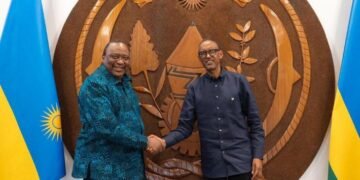 Nduhungirehe échange avec Uhuru Kenyatta sur la prochaine étape du processus de paix en RDC