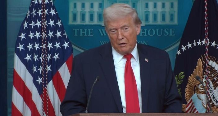 Byakomeye Muri Amerika: Ubutegetsi bwa Perezida Trump Bwarezwe mu Rukiko
