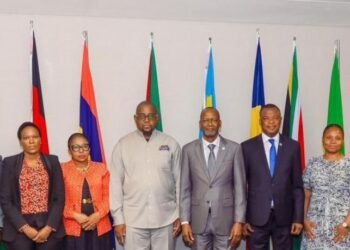 Anzuluni Yavuye i Kampala Ajya i Dar es Salaam, Ibivugwa ku Rugendo Rwe
